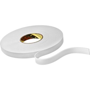 Skumtape hvid 9515W, 19mmx33mx1,5mm tyk. Bruges til samling af skilte, letvægtsemblemer, navneskilte og andre opgaver